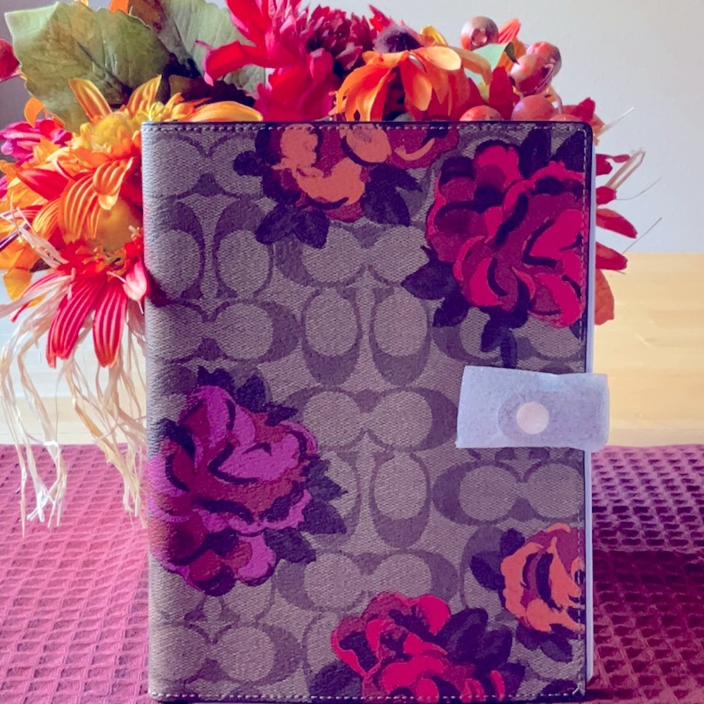 🌸🌺🌸 COACH NOTEBOOK IN SIGNATURE CANVAS WITH JUMBO FLORAL PRINT 🌺 NWT 🌺
